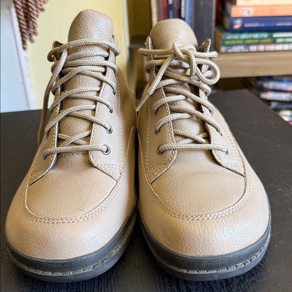 WOMENS easy spirit Oxford sneaker size 8 wide